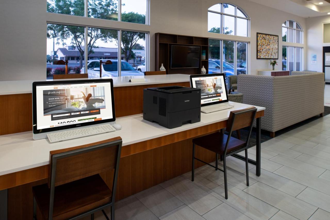 Holiday Inn Express Madera By Ihg Kültér fotó